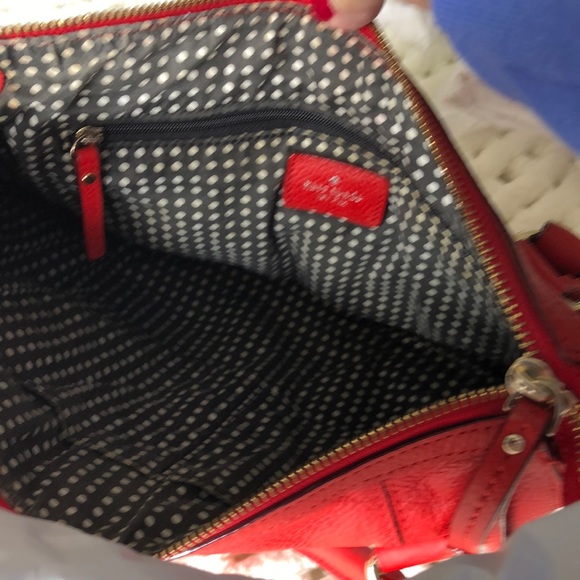 Authentic Vintage Kate Spade large shoulder bag.‎ Candy Apple red. Excelllent!!! - Picture 4 of 11